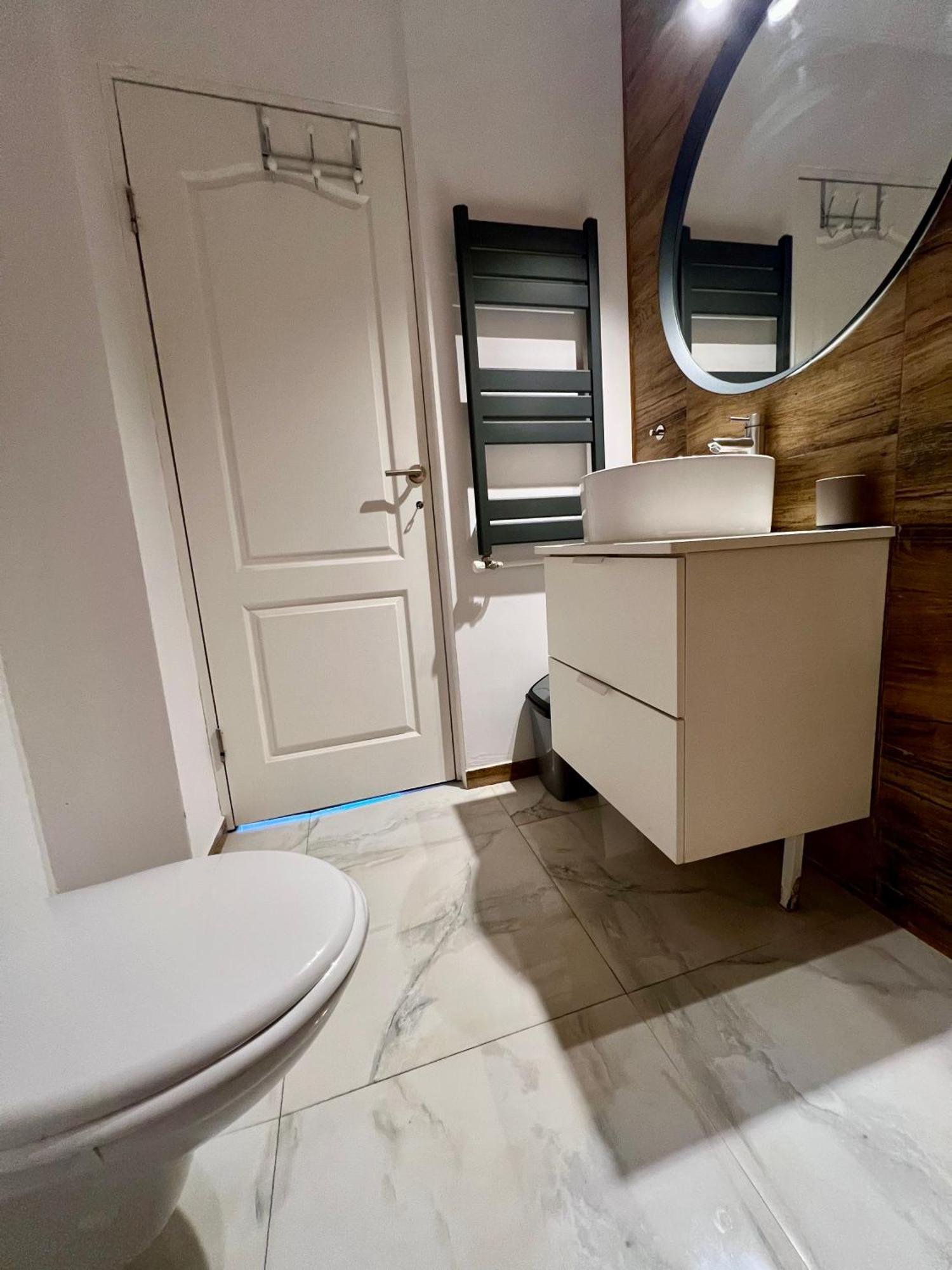 Old Town View- Ultracentral Apartment ทาร์โกวิชเต ภายนอก รูปภาพ