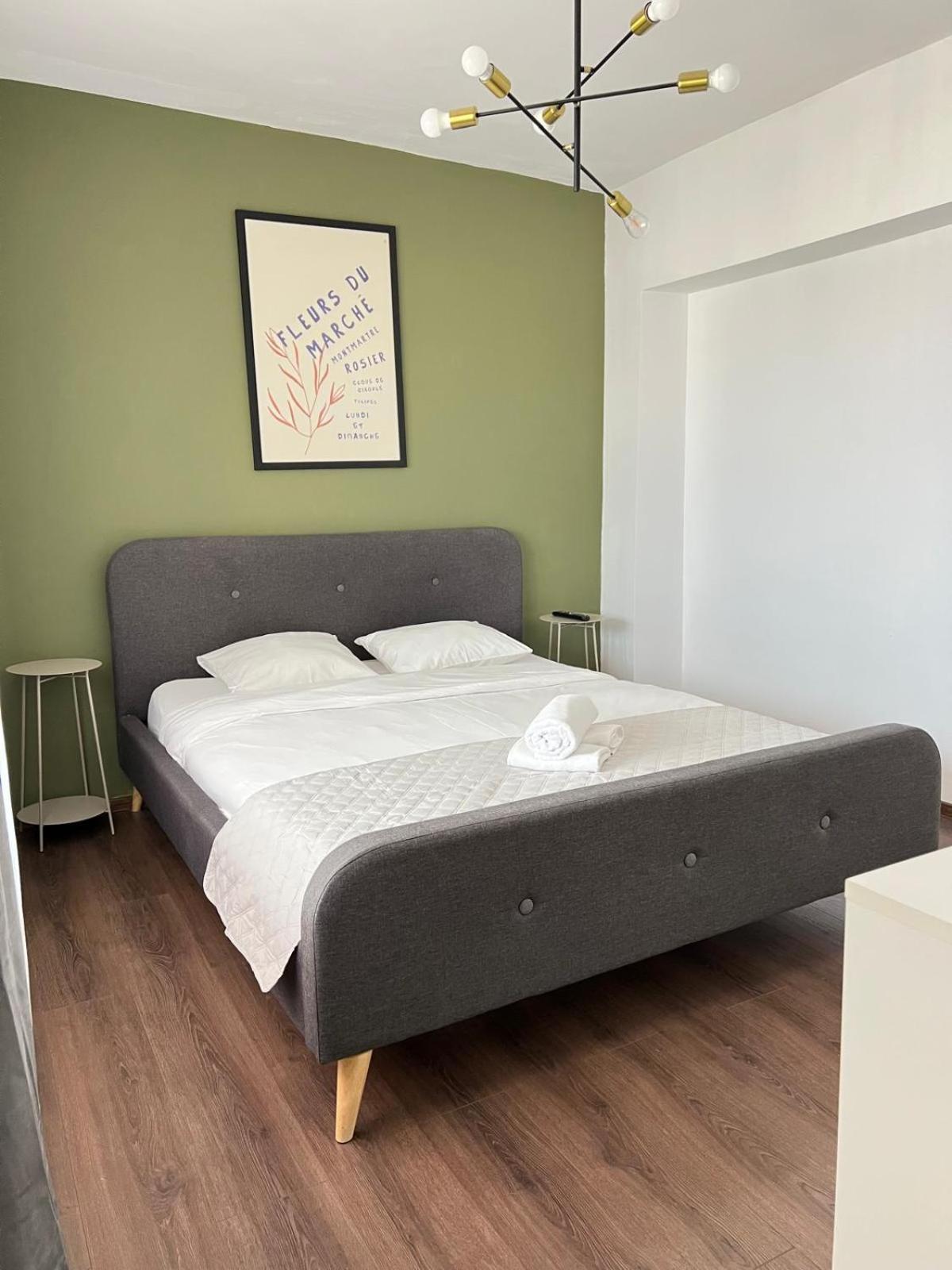 Old Town View- Ultracentral Apartment ทาร์โกวิชเต ภายนอก รูปภาพ